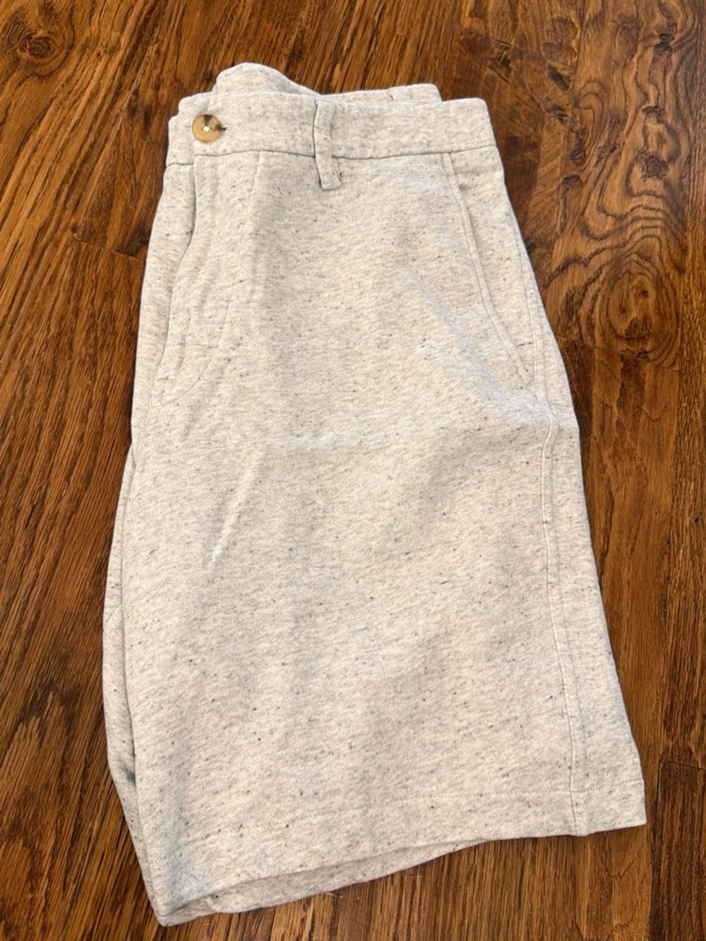 Banana Republic Light Gray Men’s Knit Pull-On Shorts with Faux Button Accent